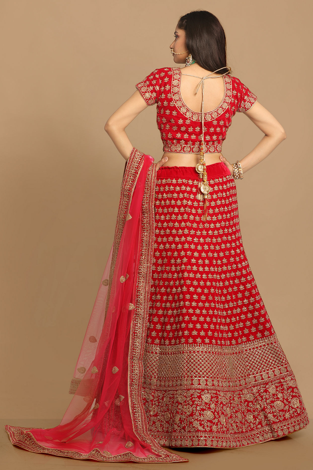 alt message - Mohey Women Traditional Embroidered Lehenga image number 3